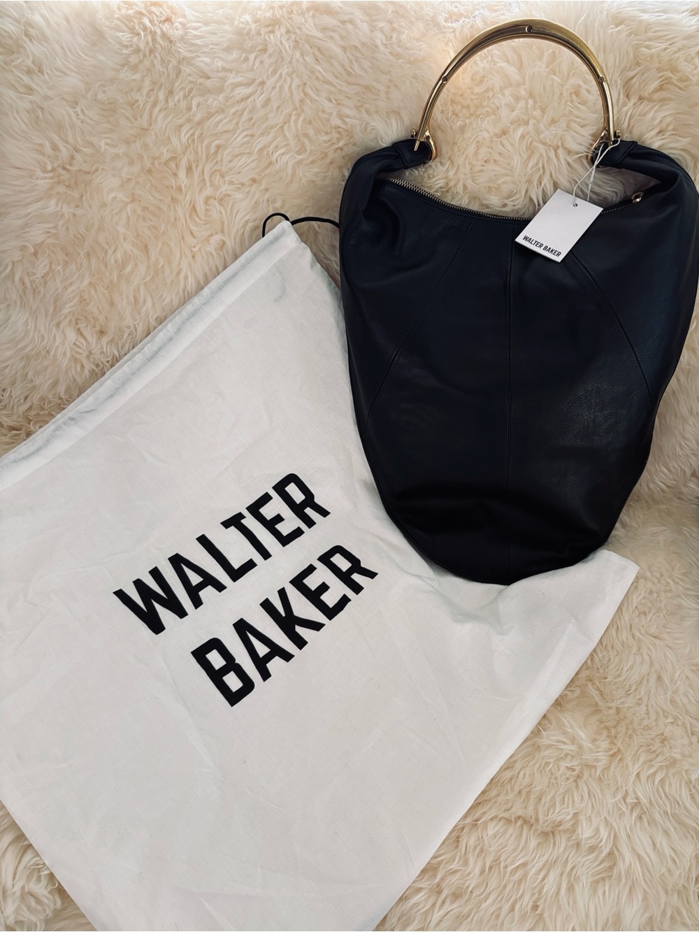 NWT Walter Baker Black Leather Hobo Bag with Gold Handle - Picture 2 of 6